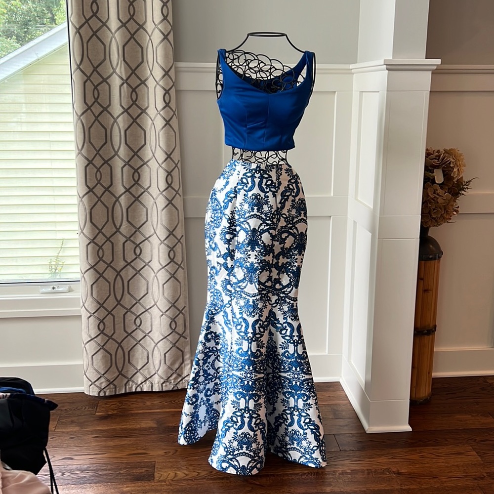 Two piece formal dress. Mermaid bottom. Worn once